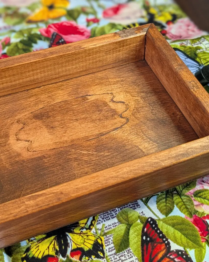 Rustic Long Table Tray Pine Red Mahogany top detail 1.webp