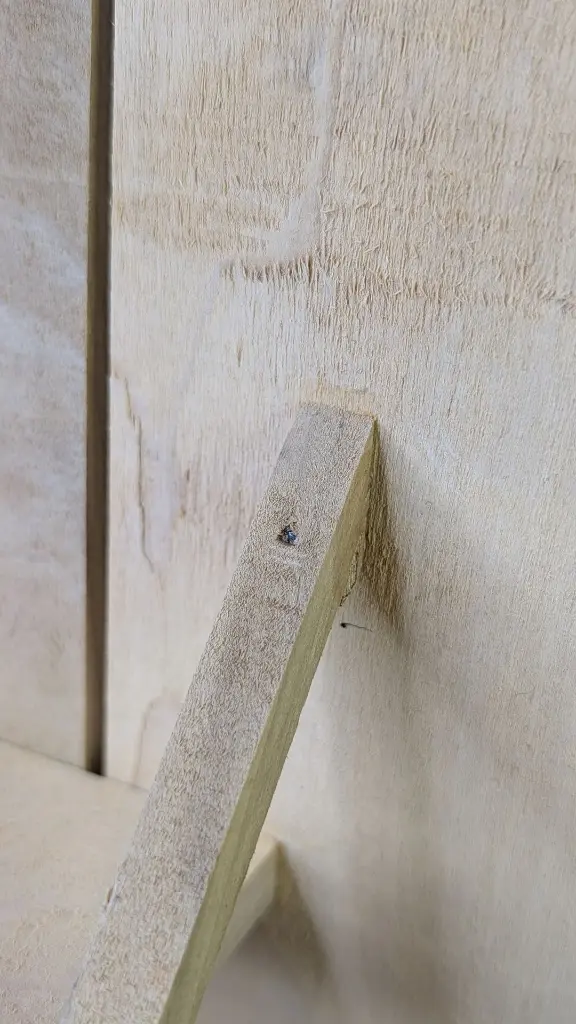 Reclaimed Light Duty Shelf Natural shelf detail 1.webp