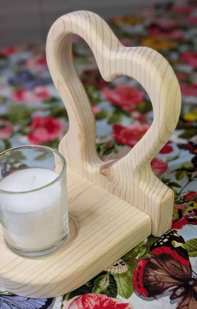 Sweetheart Votive Holder Unfinished detail 1.webp